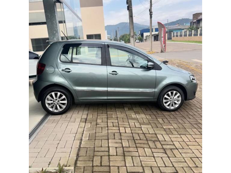 VOLKSWAGEN - FOX - 2011/2011 - Cinza - Sob Consulta