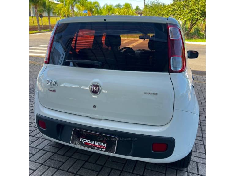 FIAT - UNO - 2013/2014 - Branca - R$ 31.900,00