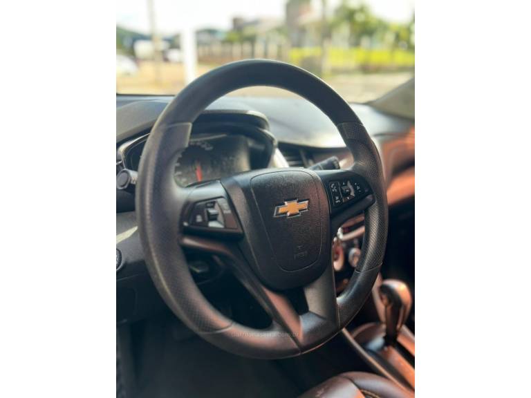 CHEVROLET - TRACKER - 2017/2018 - Prata - Sob Consulta