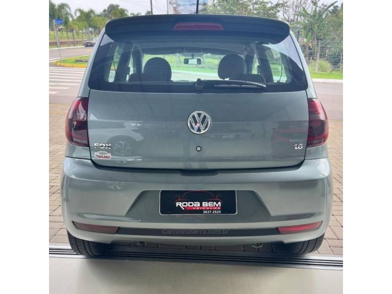 VOLKSWAGEN - FOX - 2011/2011 - Cinza - Sob Consulta