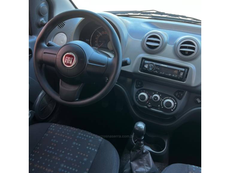 FIAT - UNO - 2013/2014 - Branca - R$ 31.900,00